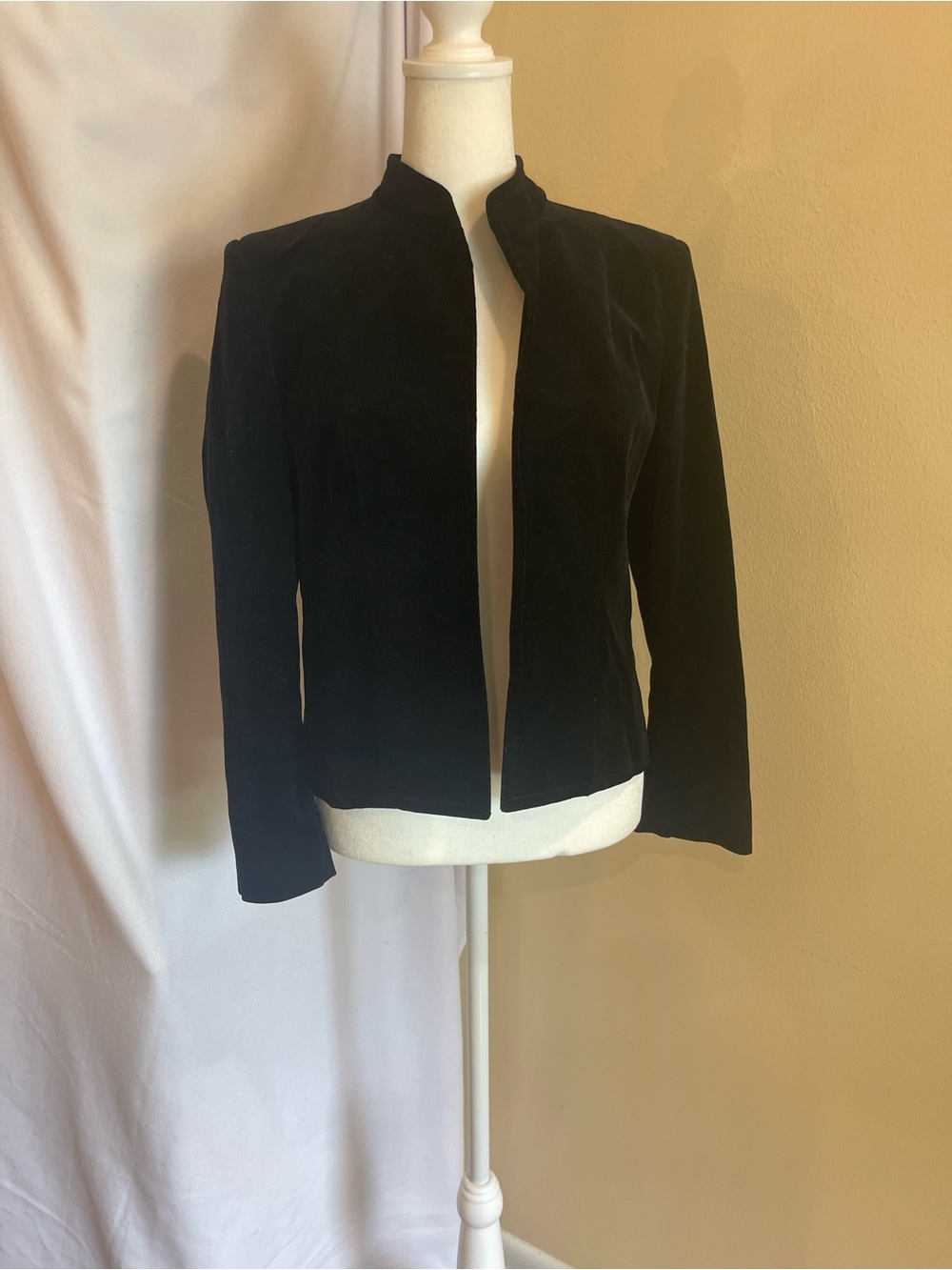 Vintage Black Velvet Evening Jacket Open Front Blazer Quiet Luxury Formal 10 P - Picture 2 of 16